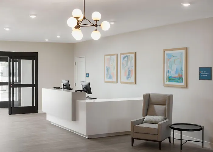 Hotel Waterwalk Extended By Wyndham N Happy Valley 3*