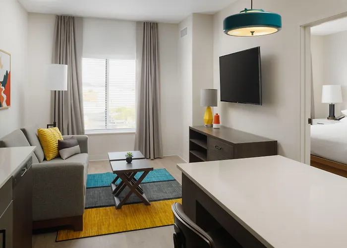 Hotel Waterwalk Extended By Wyndham N Happy Valley 3*